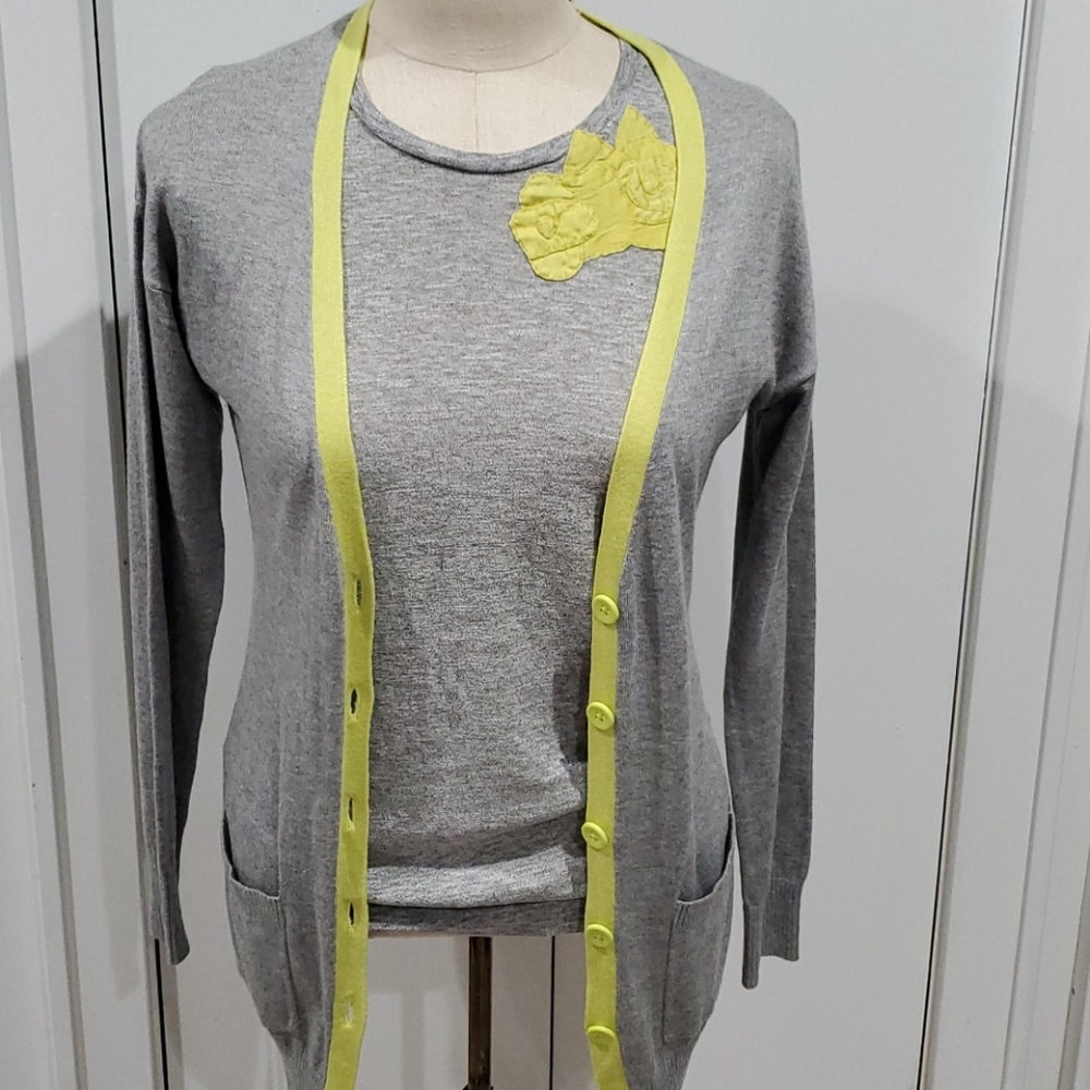 GAP Colorblock Cardigan Sweater Gray & Yellow, Lightweight Button-Up, Size Small